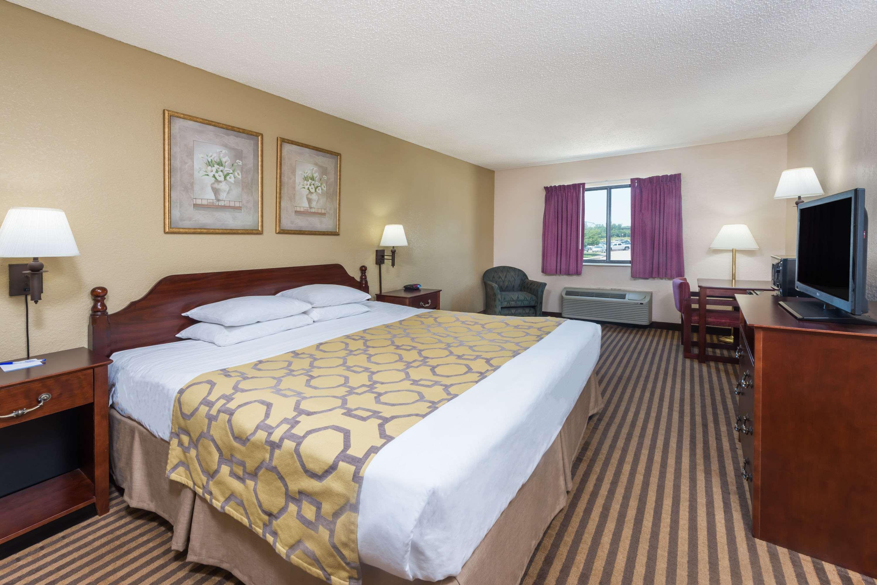 Baymont By Wyndham Metropolis Hotel Luaran gambar