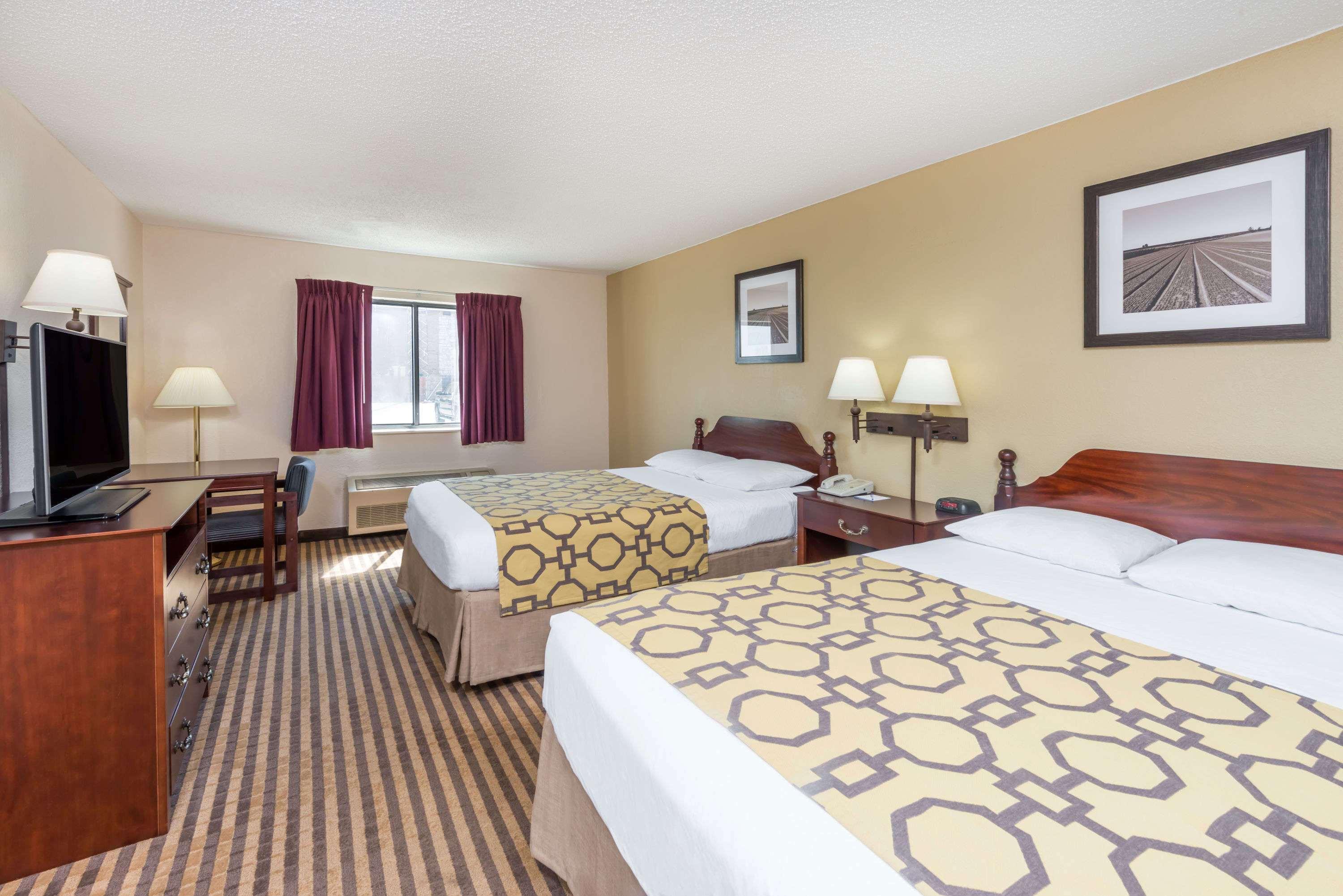 Baymont By Wyndham Metropolis Hotel Luaran gambar