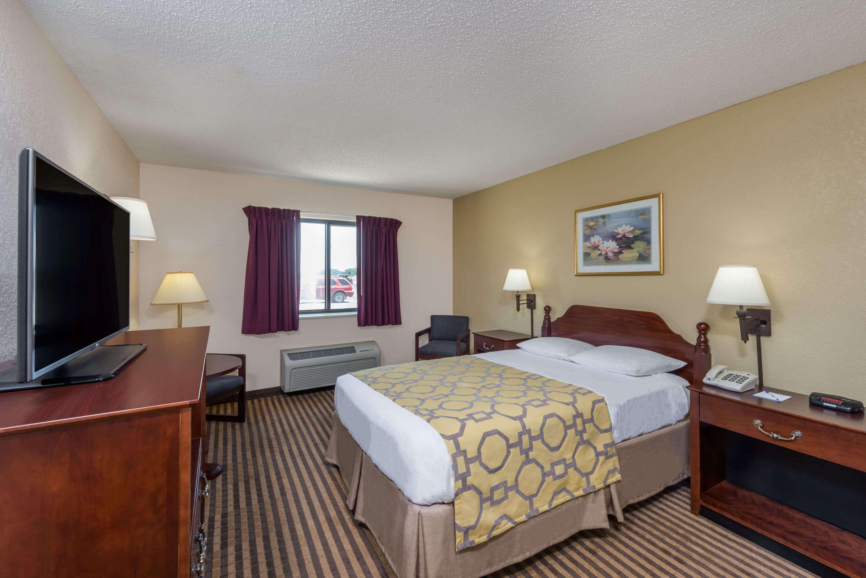 Baymont By Wyndham Metropolis Hotel Luaran gambar